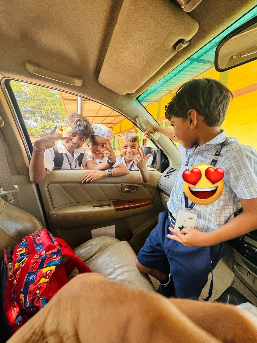 Makeithappy00's tweet image. മ്മളെ ഫാൻസ്‌