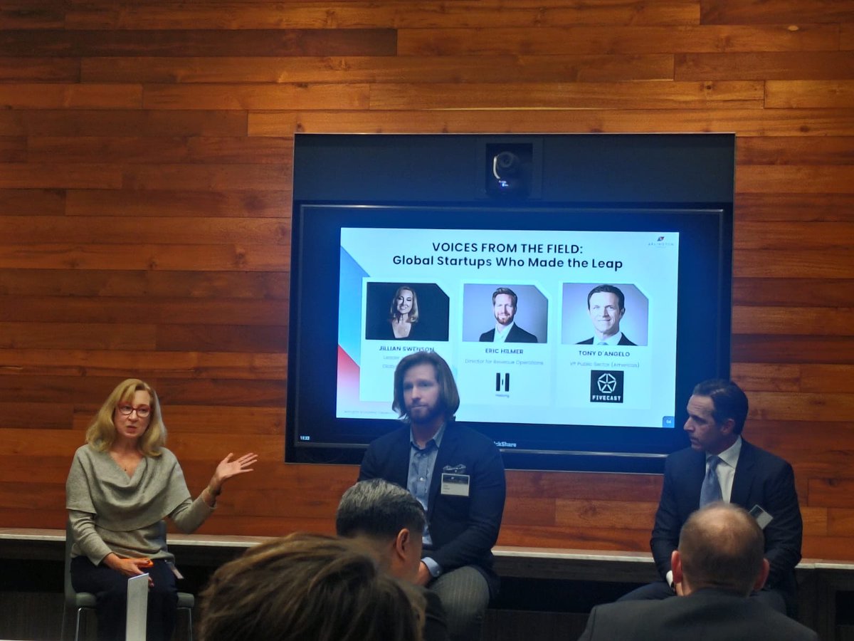 🚀 #RVmagnetics joined the #CapitalCapital event in #Arlington 🇺🇸 a top forum for innovators at the intersection of commercial tech &amp; national security.
Proud to be among leaders driving the future of #DualUse innovation.
Thank you, Arlington! 🙌
#Defense #Sensors #VentureCapital