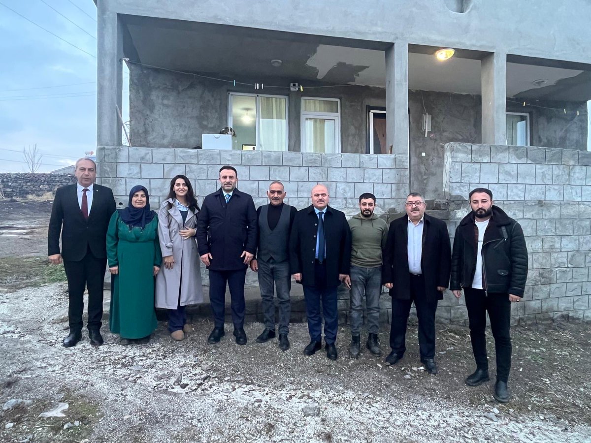 📍Kars - Susuz

İl Başkanımız Muammer Sancar ile beraber Susuz ilçesi Aksu köyü muhtarımız 
İbrahim Omurtay ziyaret ettik.

Ziyaretimizde bizlere eşlik eden Susuz ilçe başkanımızı beraberindeki heyete teşekkür ederiz.Muhtarımıza misafirperverliğinden şükranlarımızı sunuyoruz.