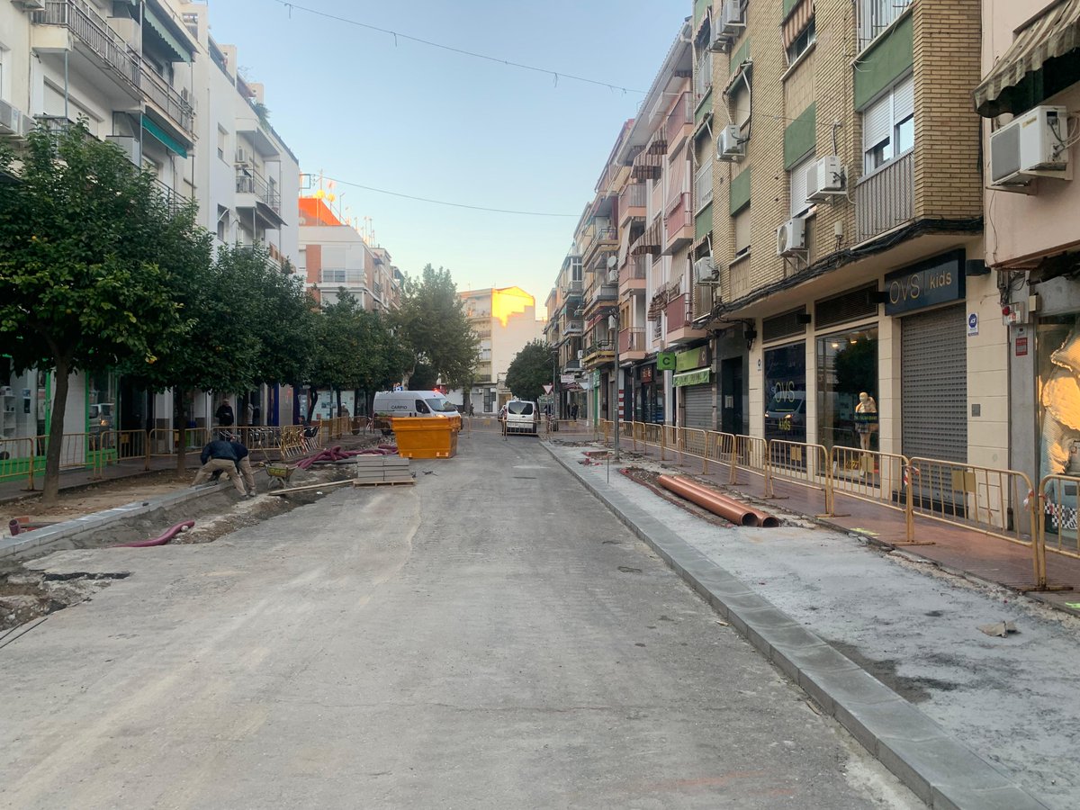 OccOBRA's tweet photo. Ejecución de Plataforma única de la Avenida de la Viñuela (#Córdoba) https://t.co/h6jPUqs6Iz