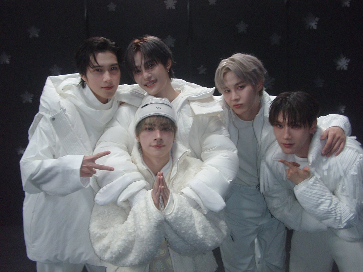 🤍

#WayV #威神V #白色定格
#WayV_EternalWhite