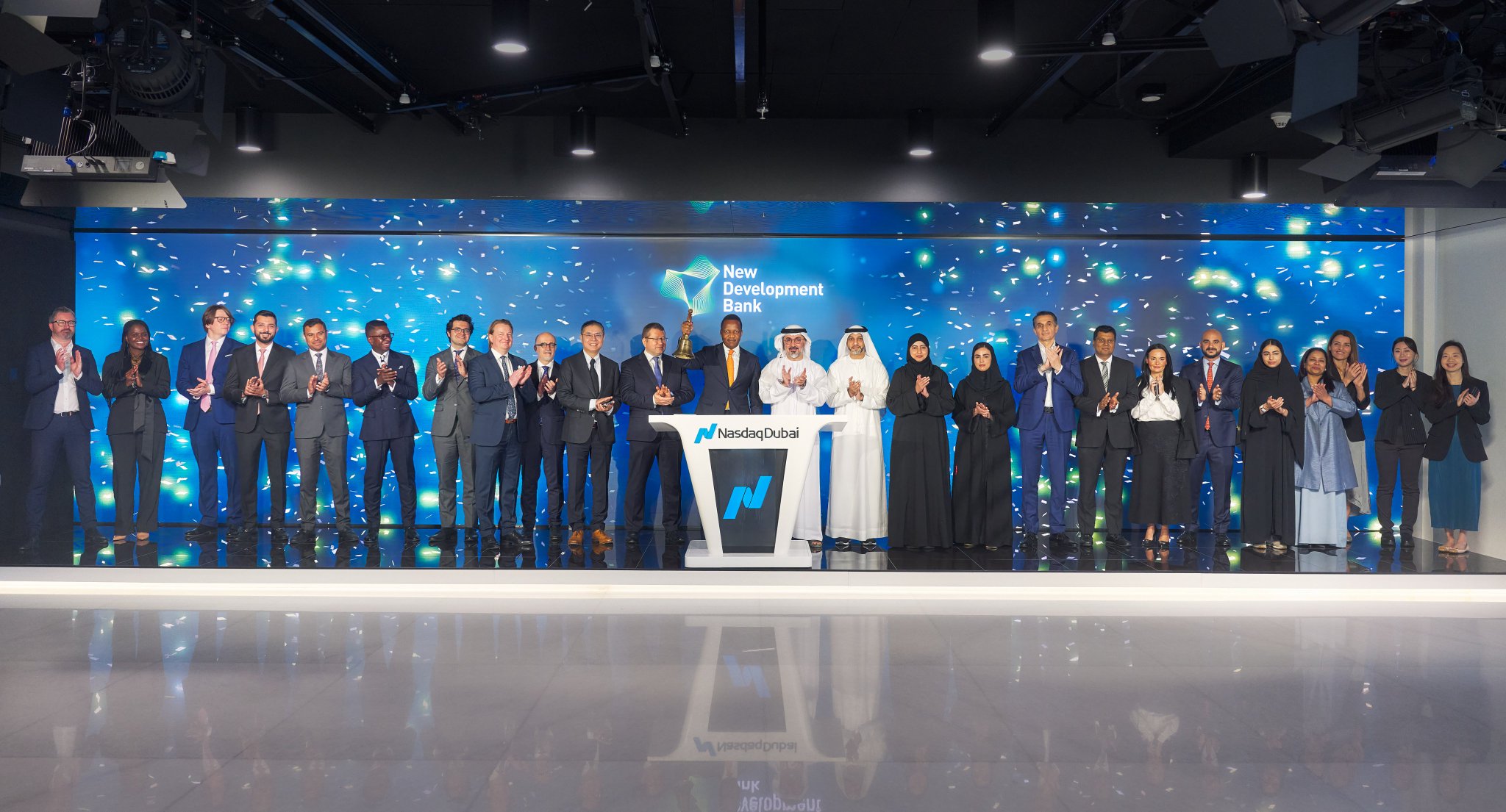 ناسداك دبي ترحب بانضمام برنامج السندات الأوروبية متوسطة الأجل الخاص ببنك التنمية الجديد وتبلغ قيمته 50 مليار دولار أمريكي إلى البورصة 