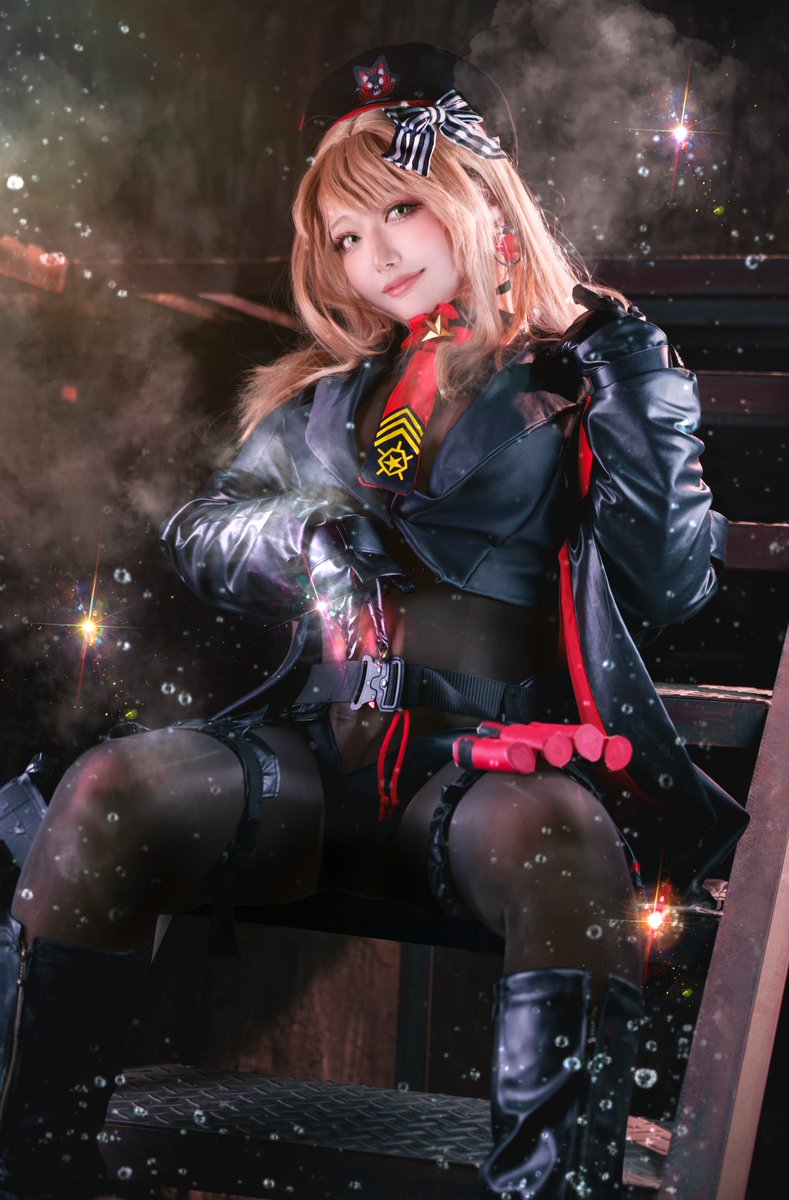 勝利の女神 NIKKE エマ：タクティカル・アップ #NIKKE #NIKKEcosplay