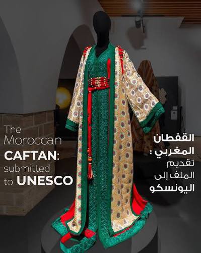 مليون ونصف مليون مبرووووك القفطان رسميا مغربي باليونسكو رغم محاولات لصوص الجزائر 🇩🇿
#القفطان_المغربي #القفطان