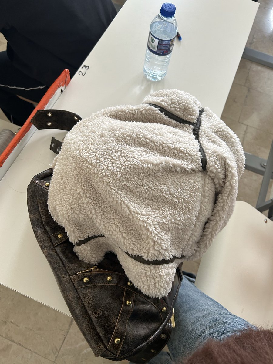 Üstünde uyumak istiyorum ya