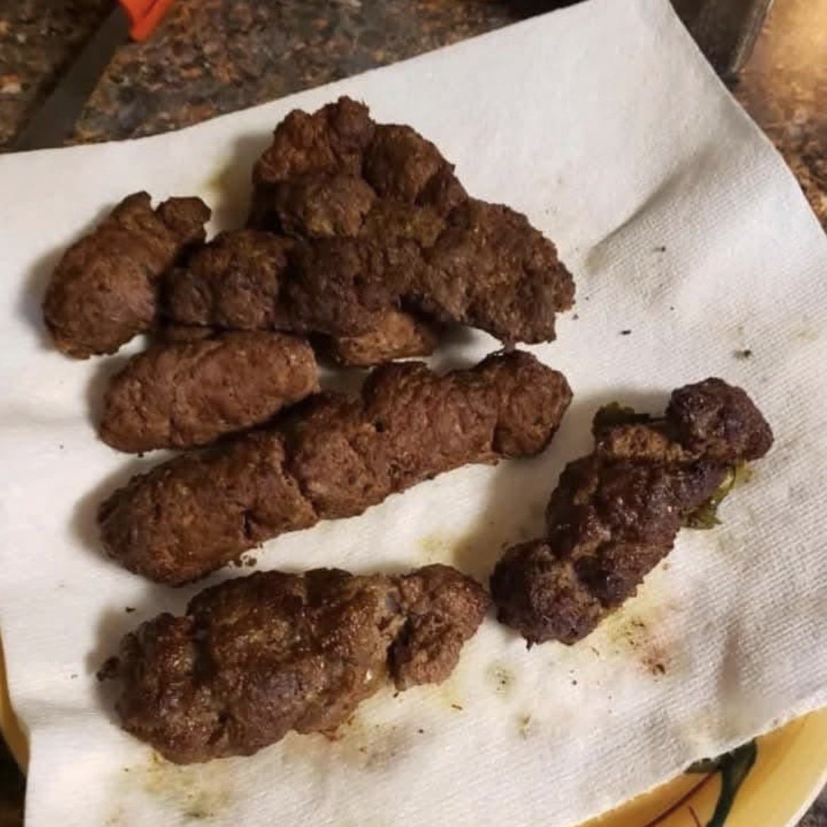 Parleg_meme's tweet image. Besan ke tinde❎
Besan ki tatti☑️