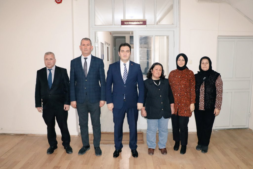 Kaymakamımız Adem TAŞPINAR, İlçe Nüfus Müdürlüğüne ziyarette bulunarak, İlçe Nüfus Müdürü Faik TUNCALI'dan  yürütülen iş ve işlemlerle ilgili bilgi aldı.