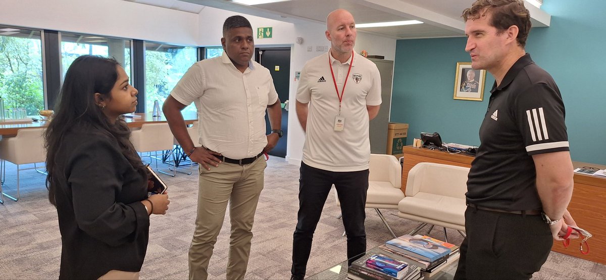 UKinSriLanka's tweet image. Male allies are vital partners for progress in challenging harmful gender norms.

This #16Days, Acting High Commissioner Theresa O'Mahony met with @inspireindo to discuss their important work with young boys and coaches on taking a stand against #GBV through football.