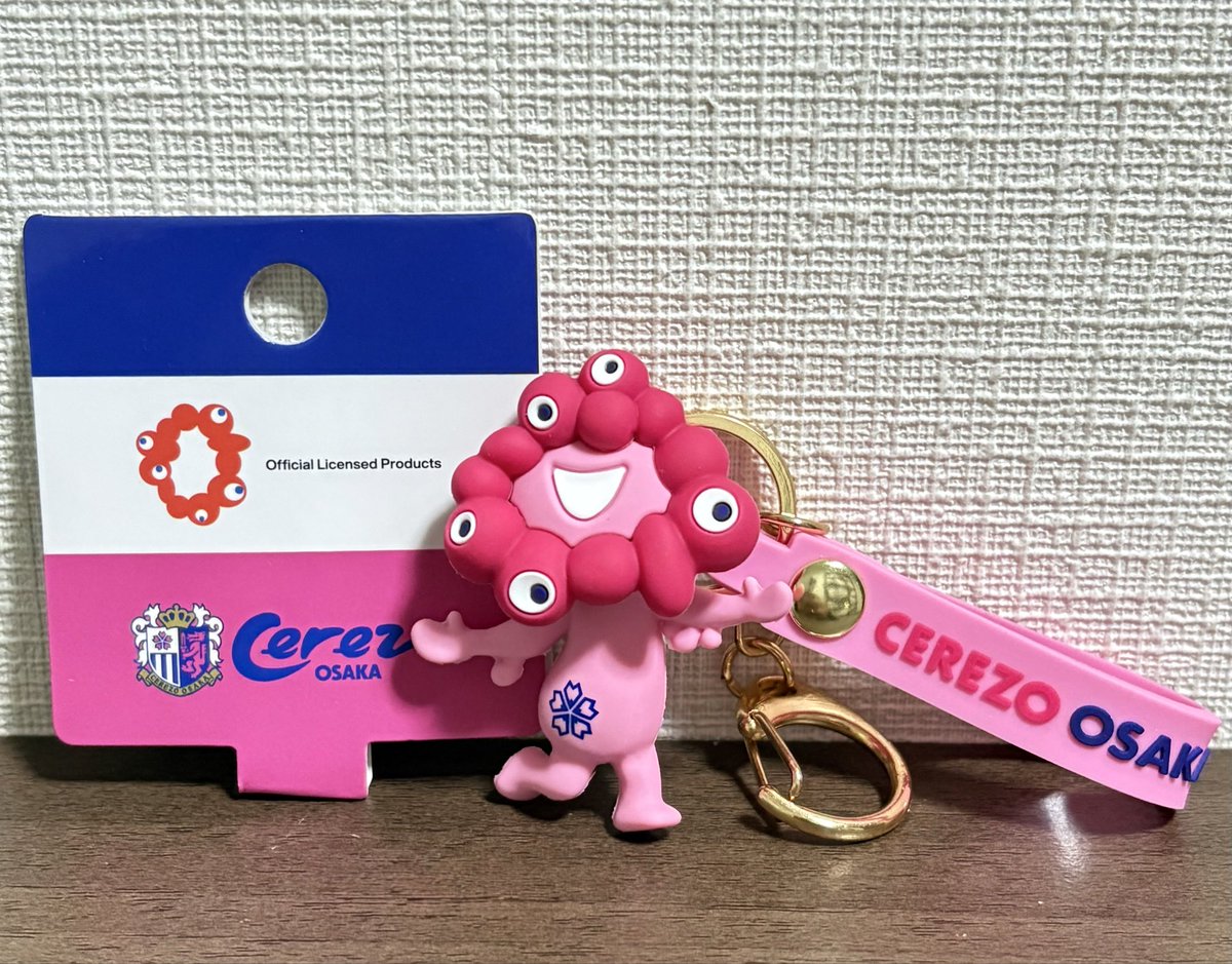 セレッソ大阪とミャクミャクのコラボキーホルダーが届いた❗️ ピンク