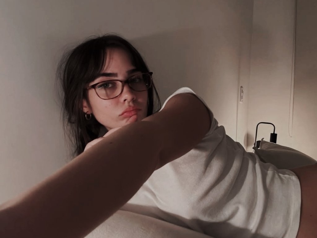 ᅠᅠᅠᅠ
ᅠᅠᅠᅠ