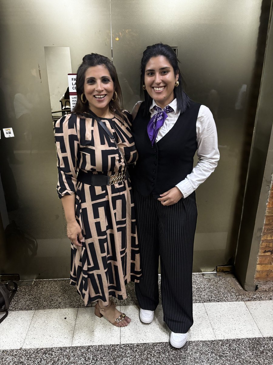 rofernandezmx1's tweet image. Que lindo coincidir con Docentes así como vos! Gracias por inspirarnos siempre, por tus infinitas enseñanzas Dra. @PiliROpy 💜⚖️🇵🇾 Por un derecho más humano e igualitario!