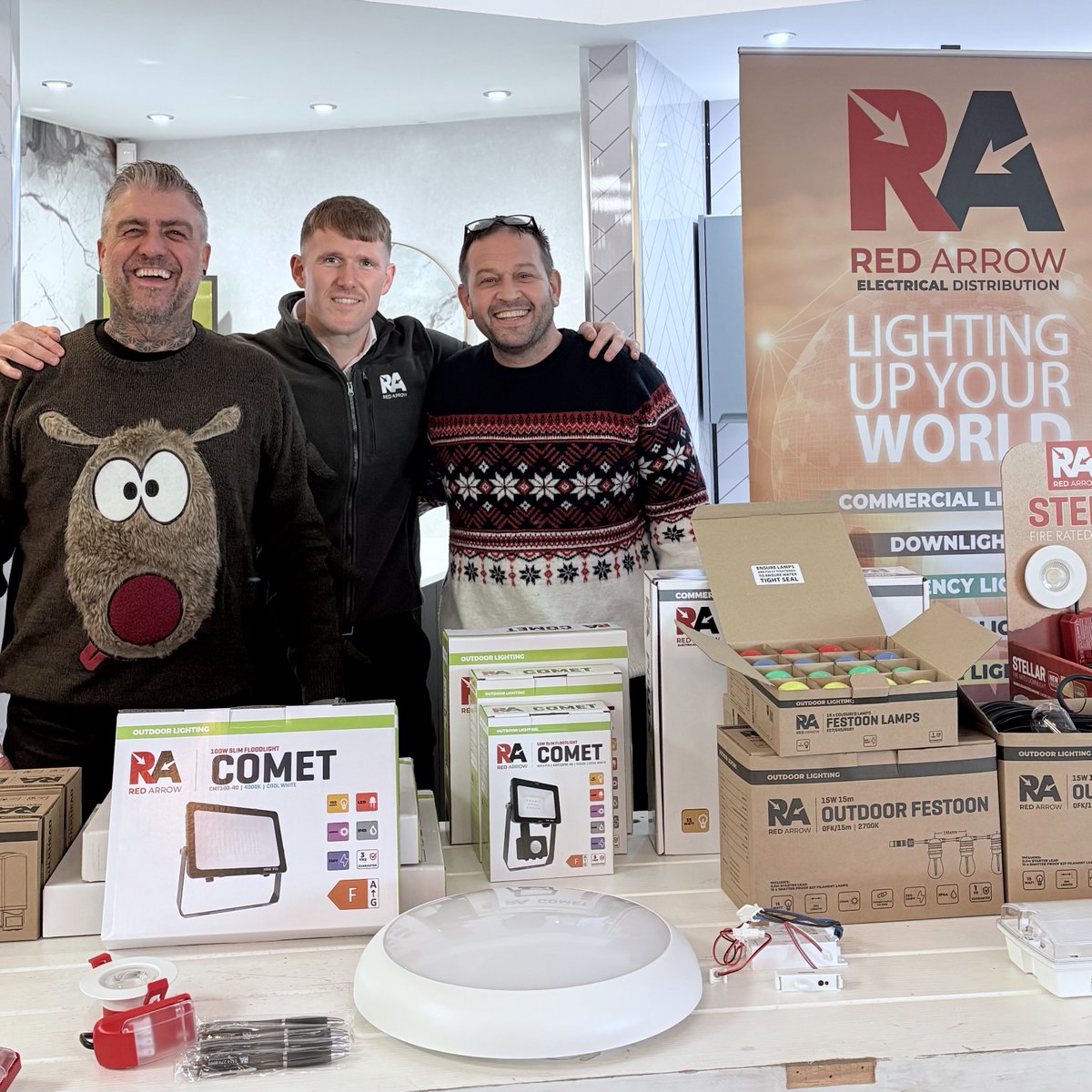 It's been a cracker with Craig from <a href="/RedArrowElec/">Red Arrow</a> this morning. Lovely to see so many of you.🎅