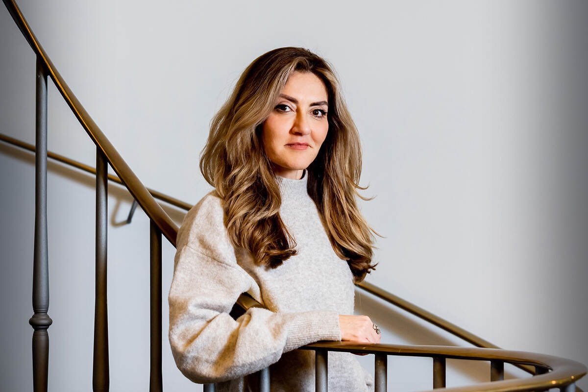 >laat een kabinet klappen waar je de grootste bent
>je verliest de verkiezingen
>gaat in een kabinet zitten die na 2 jaar valt
>verliest opnieuw de verkiezingen
>gaat in hetzelfde kabinet zitten die je eerder liet klappen met minder zetels en niet de grootste 

Brilliant.