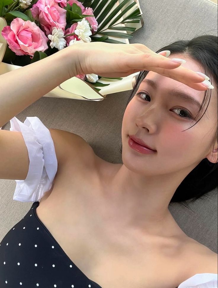 spifcs's tweet image. evening!  𖤣.𖥧.𖡼.⚘