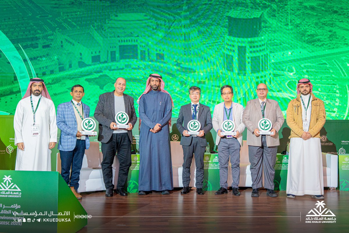 جامعة الملك خالد tweet media