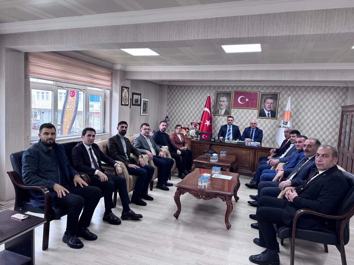 İl Koordinatörümüz Ferhat Dağ ve İl Başkanımız Muammer SANCAR’ın riyasetinde ilçe başkanlarımızla bir araya gelerek istişare ve değerlendirme toplantısı yapıldı.