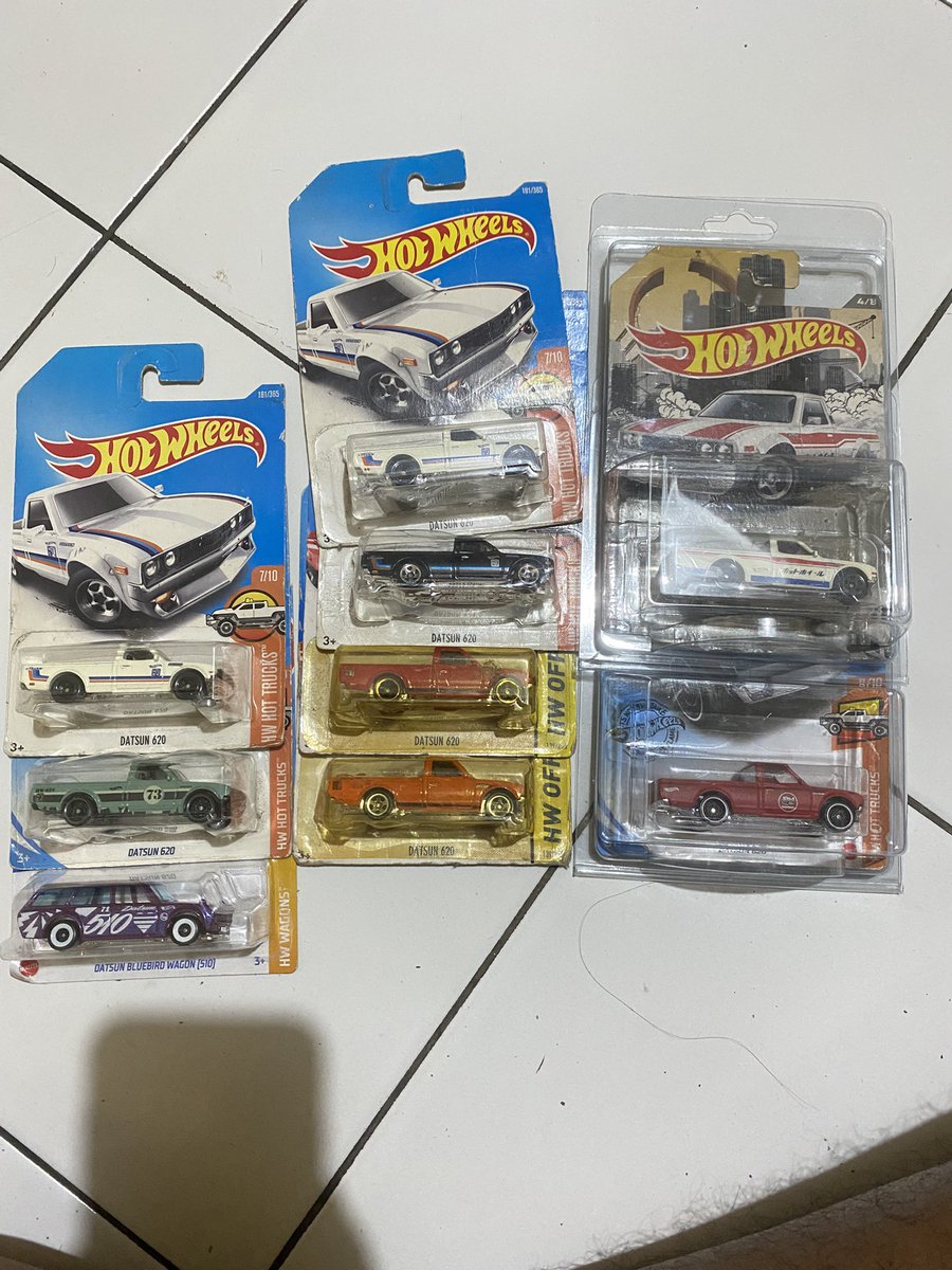 maariiaayaa's tweet photo. Buat Mas dan Om om warga Jogja pencinta diecast kalo aku buka lapak kalian pada mau mampir dan beli gak sih?? ✨✨
Masih banyak lagi lo masih ada 2 box container 🤭🤭
#diecast #hotwheels https://t.co/3xBMDV9SiW