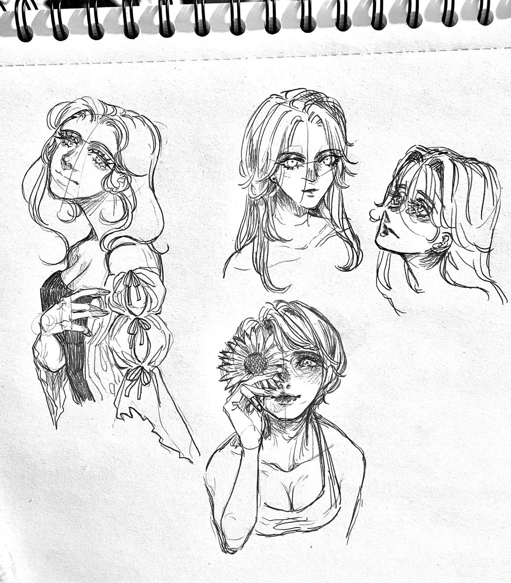 Drawing_human's tweet photo. 4 ดรุณีมากกก 💕🌻 https://t.co/VCSlNVipQp
