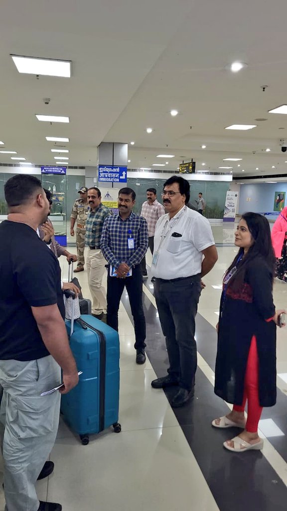 aaiclcairport's tweet photo. We are happy to announce that all operations are normal as on date  with the cooperation of all stakeholders AAI, CISF, Airlines. GHAS, BOI and Customs. Thanks to all passengers who have cooperate with us during such an unprecedented situation.  We are always at your service. https://t.co/uQLrdUdSLO