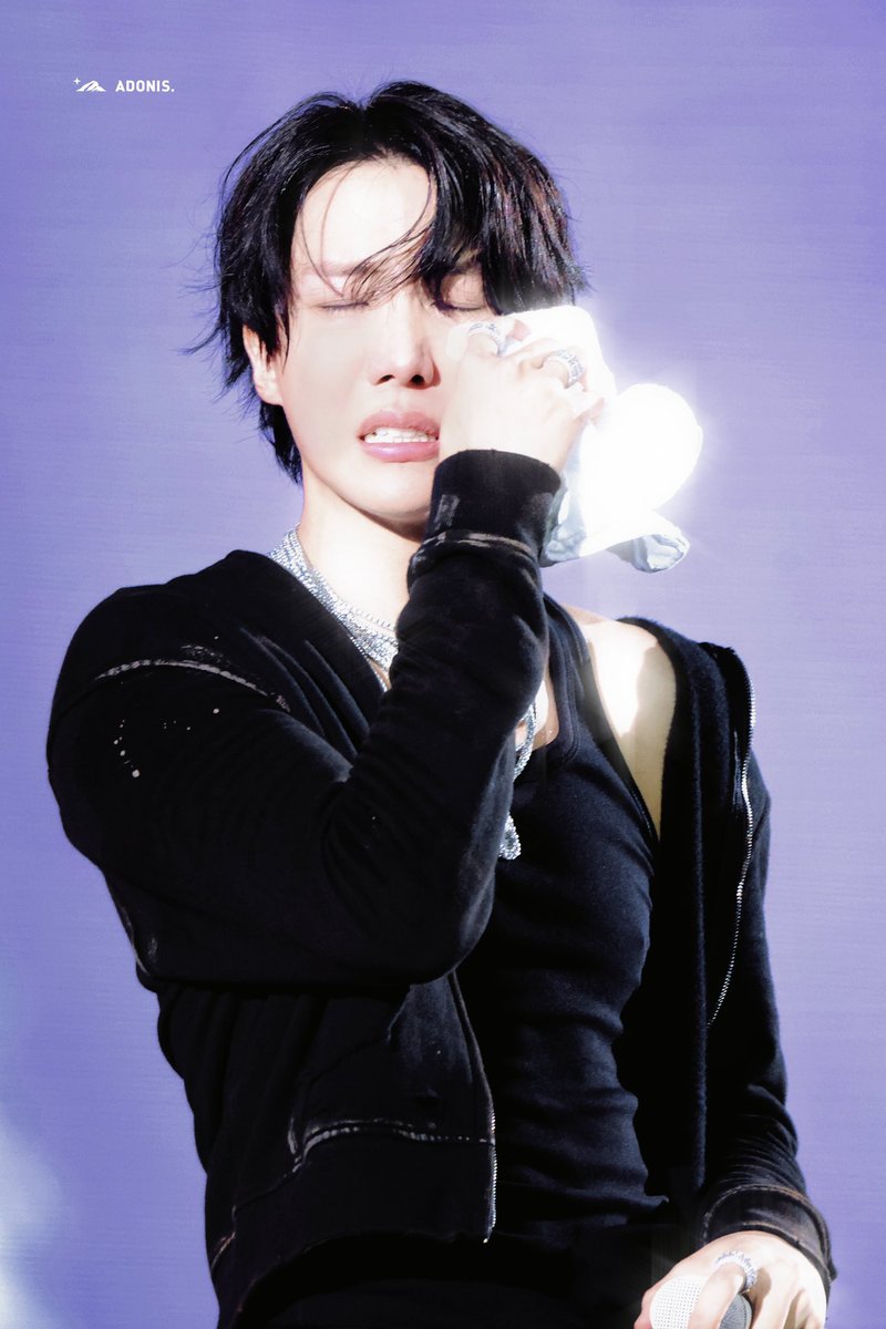뀨홉 tweet media