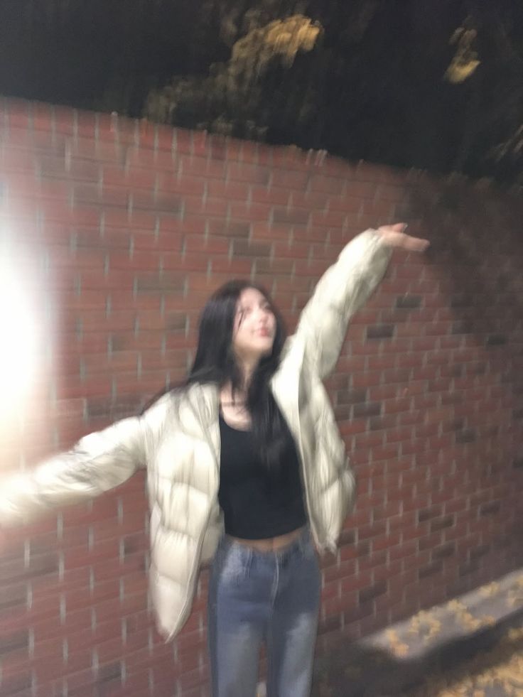 spifcs's tweet image. letting  the  night  carry  me  wherever  it  wants  🌃🌙