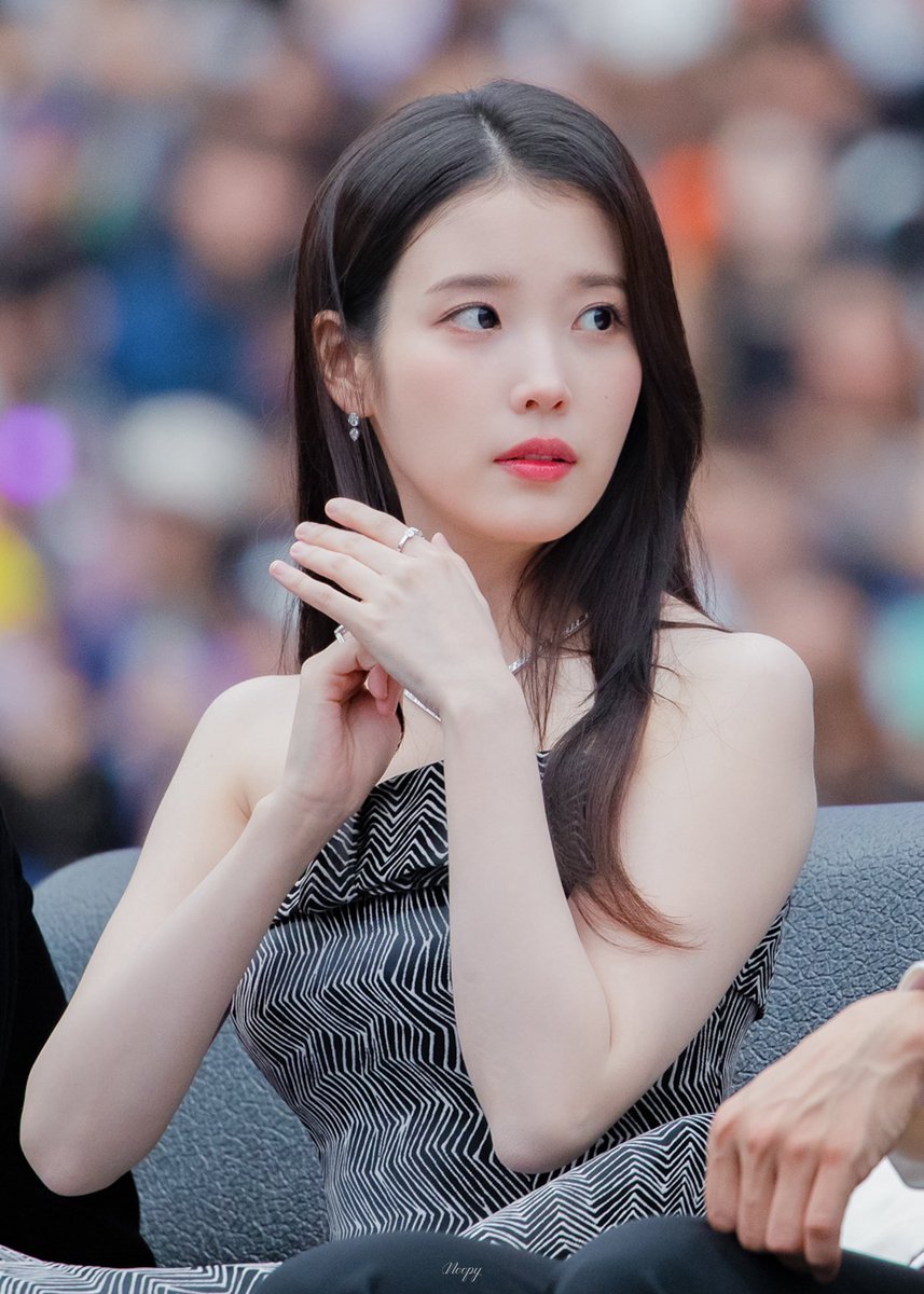 iu pics tweet media
