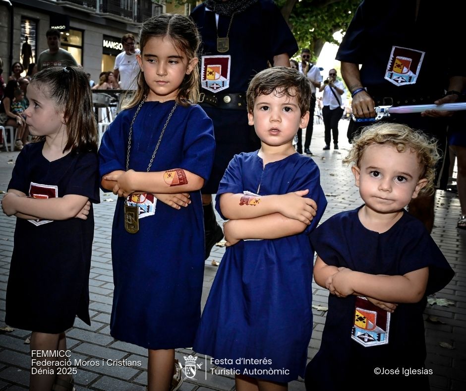 FEMMICC_Denia's tweet photo. #femmiccdénia #FiestasDeInterésTurístico #morosicristiansdenia #dénia #turismodenia #somlafestadedenia #femmiccfotos2025 https://t.co/QZKj22vity