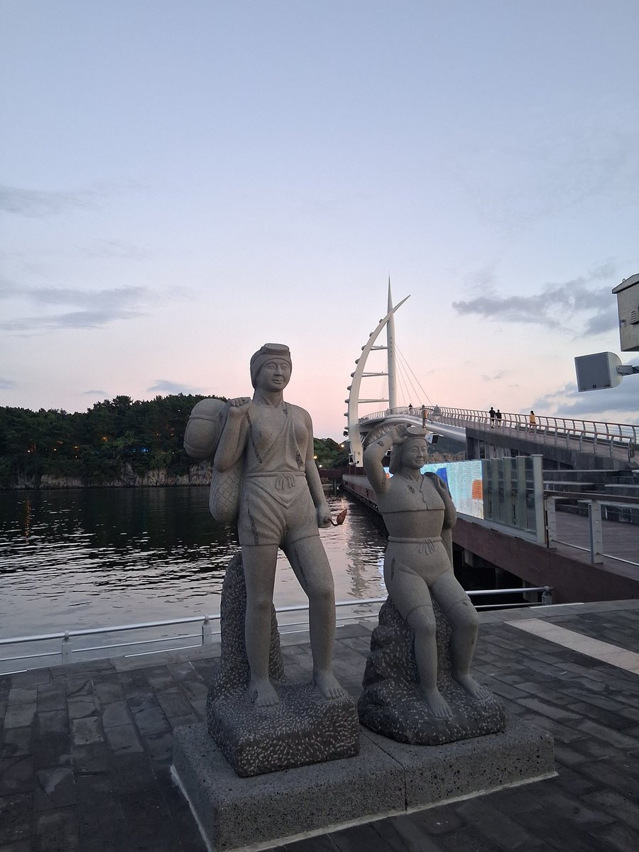 indding's tweet image. 그날의 제주