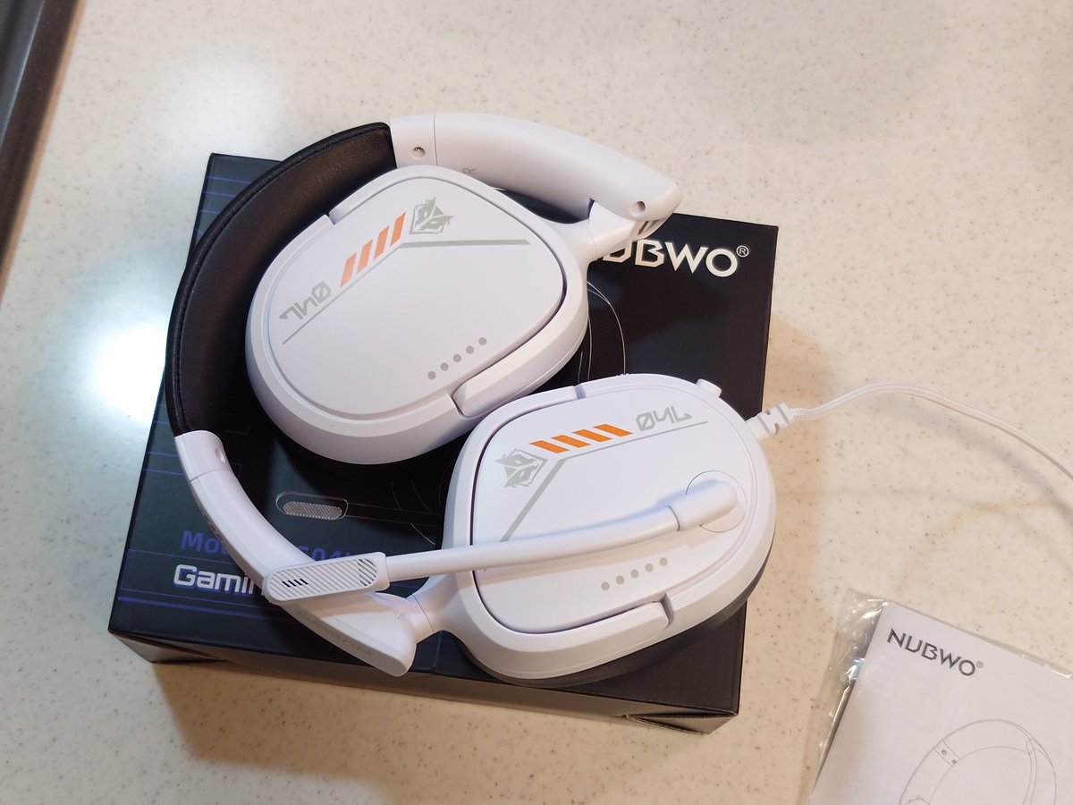 ほぼ仕事でしか使ってなかった激安ゲーミングヘッドセットが壊れたので ほぼ仕事でしか使ってなかった激安ゲーミングヘッドセットが壊れたので