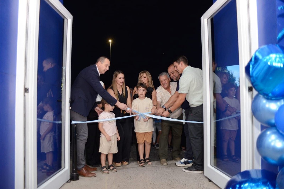 📈 El Grupo Cussino inauguró una tienda oficial de Arcor en Villa Mercedes.
El proyecto accedió en 2024 al ‘Subsidio de Tasas’, política impulsada por el Gobierno provincial, orientada a facilitar inversiones productivas mediante la articulación con entidades financieras.