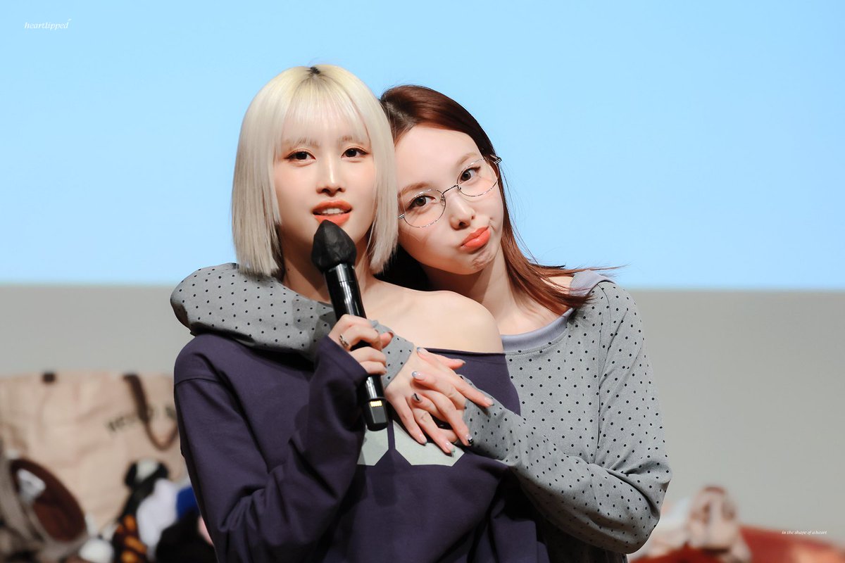 baebeejeong's tweet photo. Sorry for being boring, I don't like starving. #UJB #NaMo #DaTzu #MiChaeng https://t.co/rsAyd2vTKf