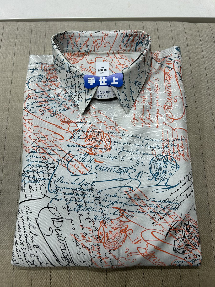 シルクシャツ エトロ、ベルルッティ 仕上げは手仕上げで