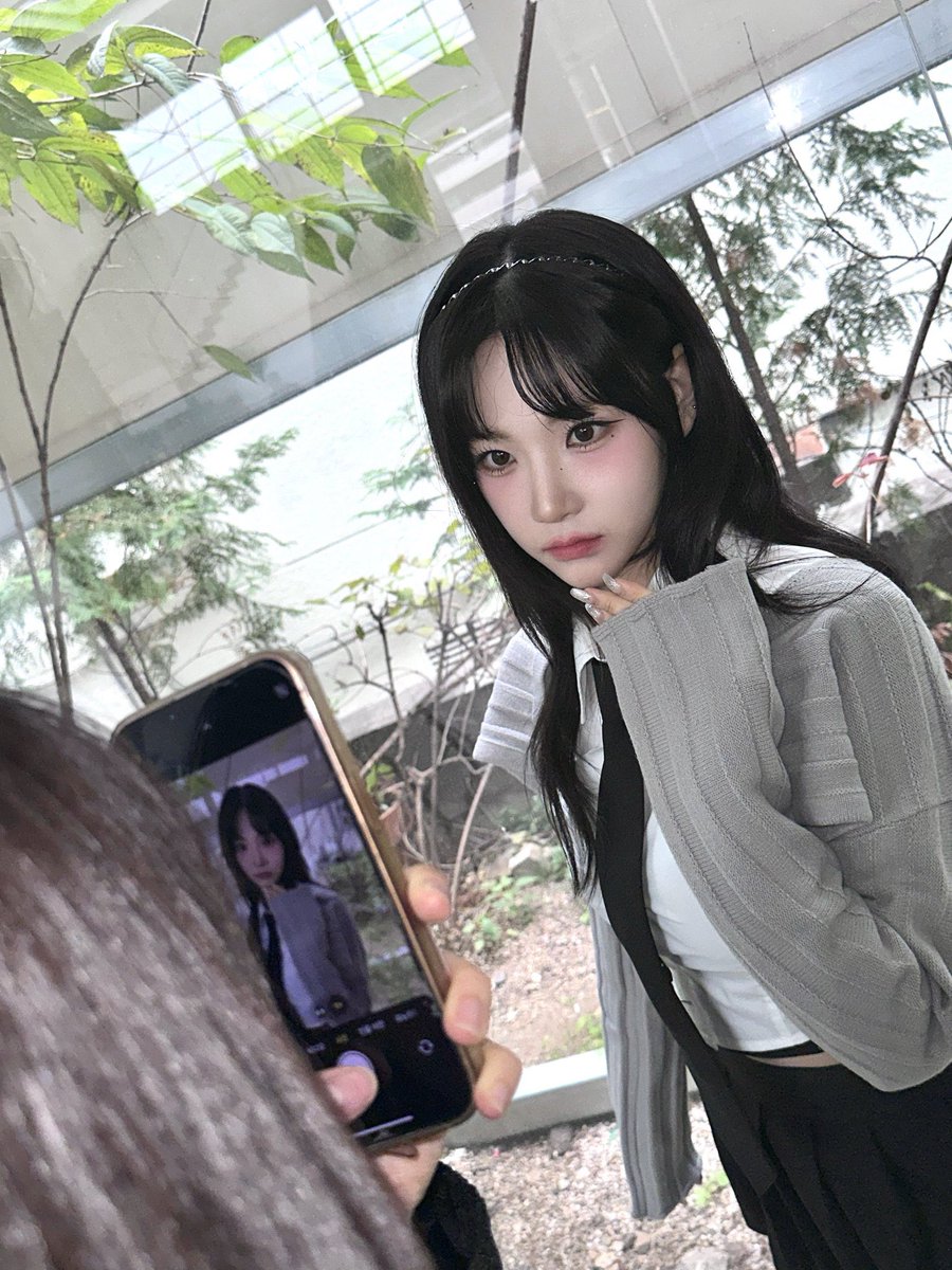 _urvision's tweet image. Lo mejor de estar at #𝒟aᴍ𝕚ɴa𐚈𓈒࣪𝕔once‌r𝕥⁩ es que me puedo tomar cuantas fotos quiera mientras comienza para que queden de recuerdo. And ofc se las mando a mis monitas para que sepan de lo que se pierden del #𓊆𝓗ɑu𝐭e·𐙚·𝑐ou𝐭u𝕣e𓊇⁩.

#𝐥un𝕒'𝐬 ⋆ b𝕝ue♡𝐯alen𝕥inǝ !