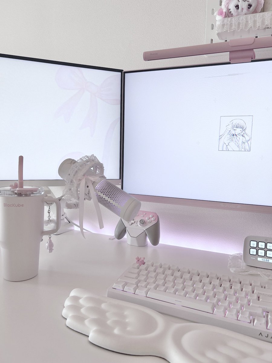 𝐯𝐢𝐯𝐢 tweet media