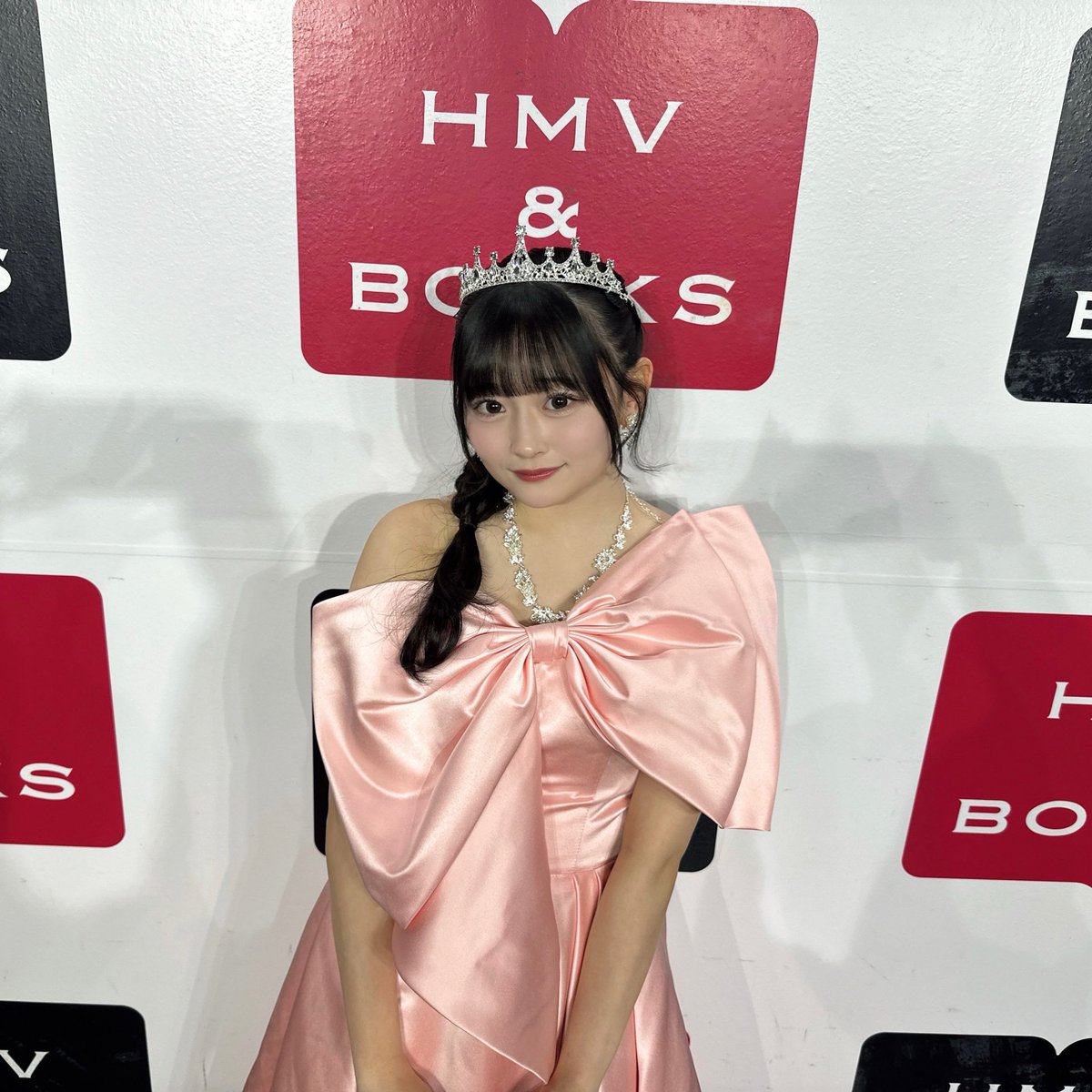 石橋颯1st写真集 発売今日で一年 はやぁい。今もたまに写真集について