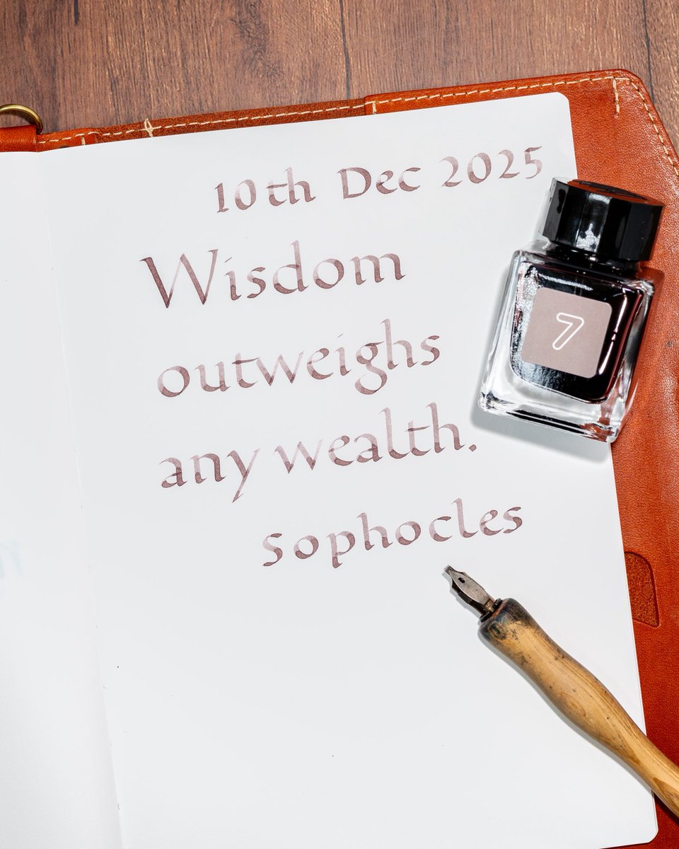 gyonigraphy's tweet image. 今日のインクは #TonoandLims さんの #Standard No.7 です！
#quote 
#インク沼
#カリグラフィー
#ファウンデーショナル体
#TonoandLims #とのりむ