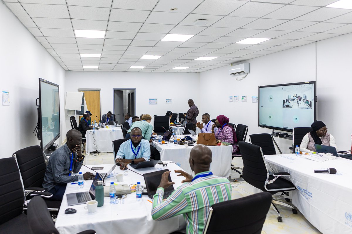 mrcunitgambia's tweet photo. It’s a wrap! 🎉
Our 3⃣-day Strengthening Adoption of #EpiverseTools in Africa training ends on a high note.
As 10 epiverse fellows from 🔟 #WestAfrican countries are now equipped with new skills, thanks to @DataDotOrg & @WHOAFRO.
#EpiverseTRACE #ResearchCapacity https://t.co/fw7lBSnvLi
