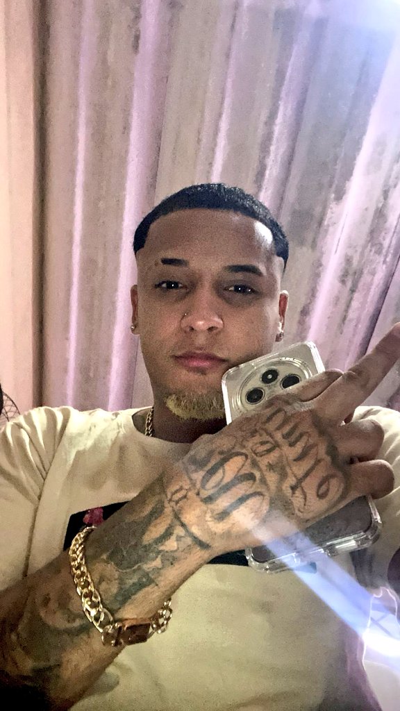 Moreno_141's tweet photo. 💸📃😶‍🌫️ https://t.co/0lZrnlHQFl