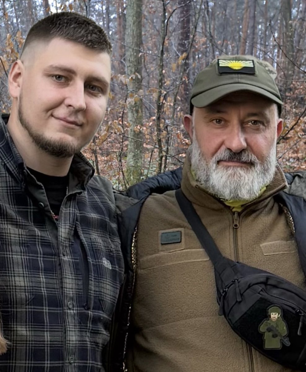 Brothers&amp;sisters! 💙💛
Fellas🙏💙💛! 🇺🇦

Up for 2 day auction, ends 12 December (Friday), 21:00 Kyiv time. 

Cool patches set from warrior call sign “Almaz”. Chief of Staff and Deputy of the 48th Separate Assault Battalion. In 9 years in the army, he mowed down many Russian