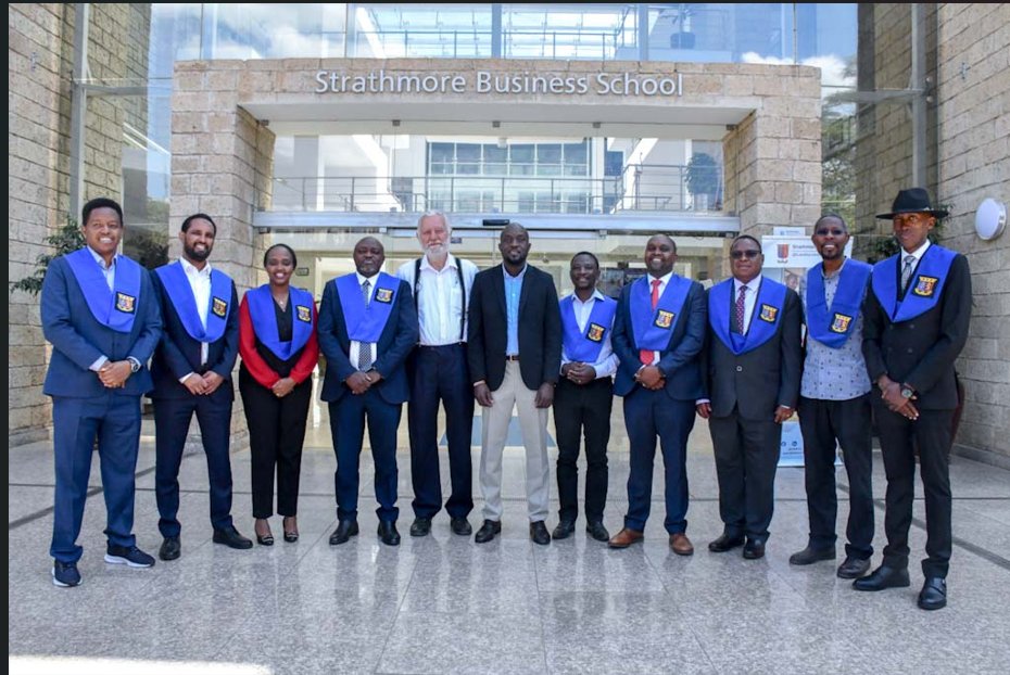 iLabAfrica's tweet image. 🎓 The #CIOLeadershipProgram Class of 2025 graduates! 

Leaders transformed by global perspective, business acumen, innovation &amp;amp; peer networks.

📌Apply for the next cohort visit: ilabafrica.strathmore.edu/cio-leadership…

#CIOGraduation #DigitalLeadership #iLabAfrica #InnovationLeadership