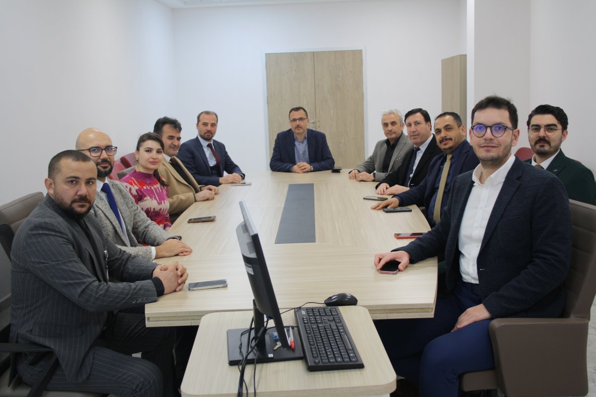 İl Sağlık Müdürümüz Doç. Dr. Süleyman ERSOY, Kırşehir Eğitim ve Araştırma Hastanesi  ve Fizik Tedavi ve Rehabilitasyon Merkezi Ek Hizmet Binası’nı ziyaret ederek yerinde incelemelerde bulundu.
kirsehirism.saglik.gov.tr/TR-369480/il-s…