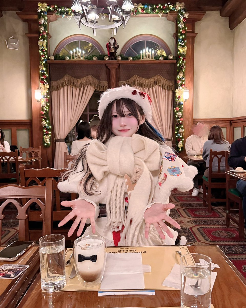 fleurs_confite's tweet image. リボンマフラー小顔効果すごい