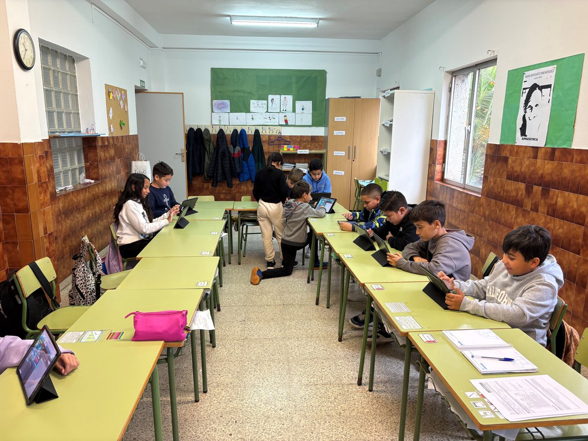 impulsotic's tweet image. 📸 ¡Nos llegan imágenes de las primeras horas del código de esta edición!

📌 Colegio San Pedro de los Arcos - Oviedo
📌 Colegio Manuel Fernández Juncos - Ribadesella

💻 ¡Nos encanta programar junto a los y las más peques!

#HourOfCode
#HourOfCodeAST