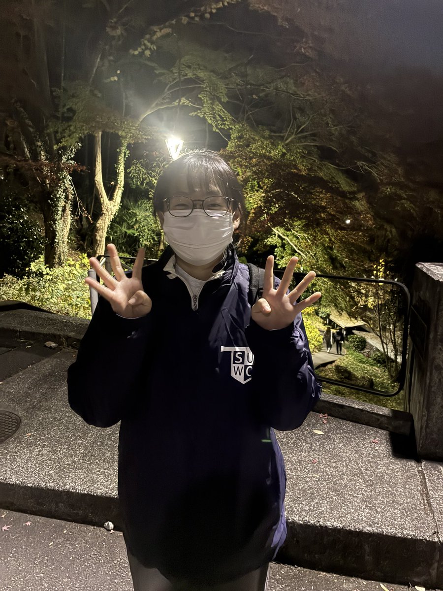 【定期演奏会まであと4日🌉🌙】
いよいよ本格的に冬になってきましたね🥶

寒さに拍車がかかってきて何かあったかいものをたくさん食べたくなります🥣🍗🍲
たくさん食べて倍音マシマシで本番までみんなで準備していきます🍢🍵🍔
#trumpet 
#SUWO 
#静岡大学吹奏楽団