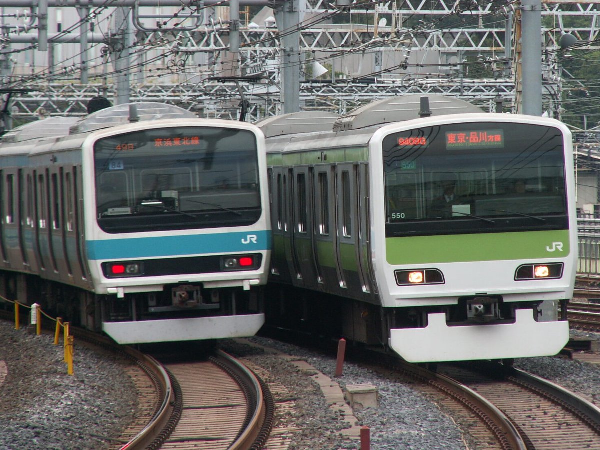 2枚目に見覚えが…と思ったら、多分同じ日に同じ場所で撮っていました！