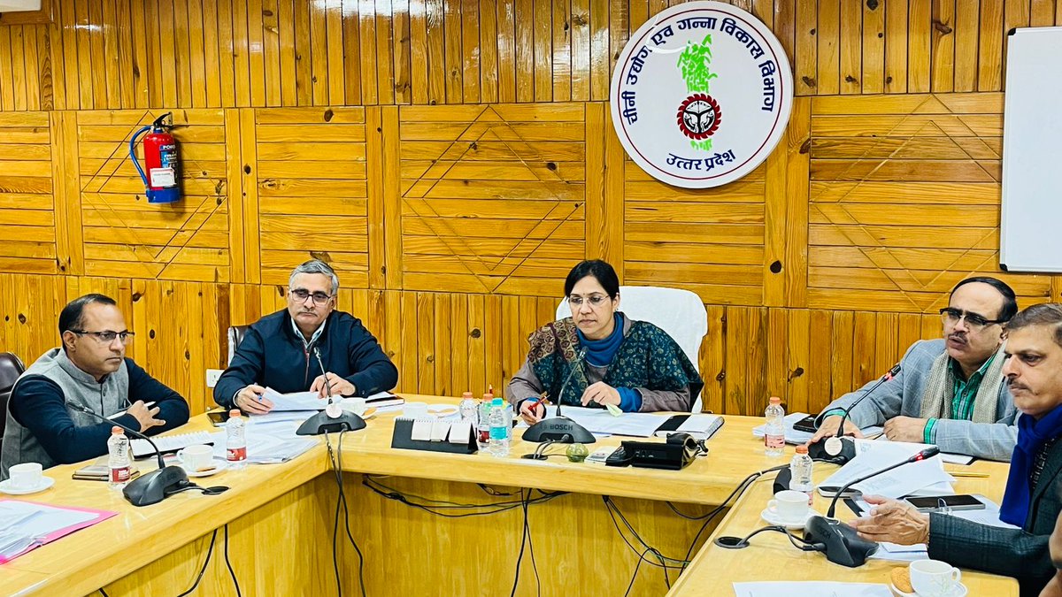 गन्ना आयुक्त की अध्यक्षता में चीनी मिलों के तौल केन्द्रों पर घटतौली की शत-प्रतिशत रोकथाम एवं तौल कांटों के टेम्परिंग रोकने हेतु  सॉफ्टवेयर की प्रदाता कंपनियों एवं उनकी ए.एम.सी से संबंधित कंपनियों के साथ वर्चुअल बैठक आयोजित की गई जिसमें विस्तृत निर्देश भी दिए गए । बैठक के दौरान