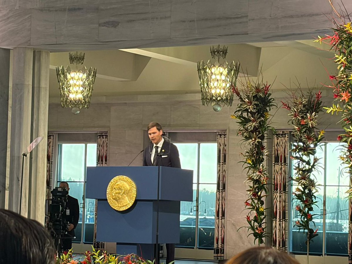 NituPerez's tweet image. LA CITA

Presidente del Comité noruego del Nobel, Jørgen Watne Frydnes:

“Señor Maduro:
Debe aceptar los resultados electorales y renunciar a su cargo.
Debe sentar las bases para una transición pacífica hacia la democracia.
Porque esa es la voluntad del pueblo venezolano.
María…