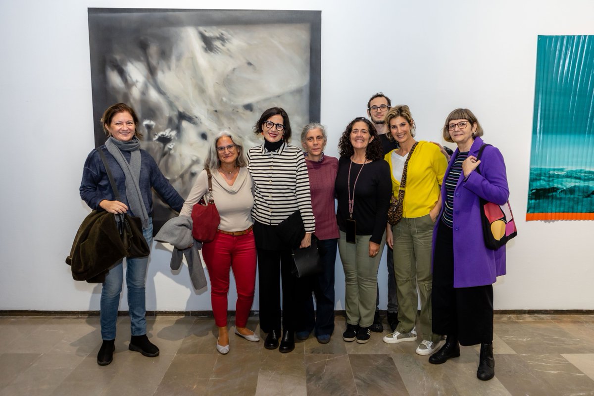 Entre los 26 artistas seleccionados en la IV Bienal de Pintura, Sergio Rocafort y Mery Sales brillan con sus obras Último y Latencia.

📅 No te pierdas la exposición en el CCCC hasta el 18 de enero. 

#FundacionJJCC
#BienaldePintura
#Museo
#Arte
#València
#ComunitatValenciana