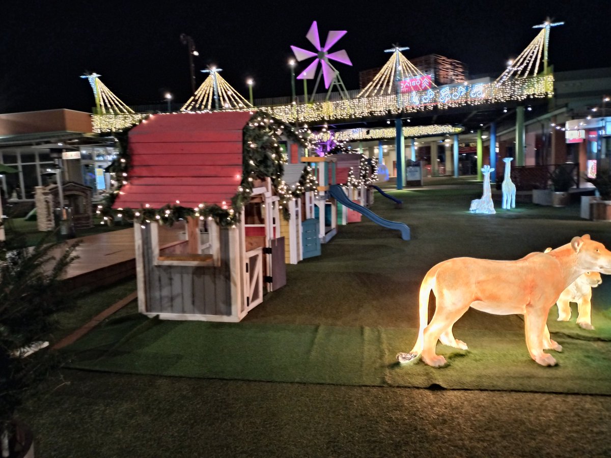 大分のイルミネーション周辺でエアコンを洗う。
キレイな場所はバックヤードもキレイであってほしいな😊