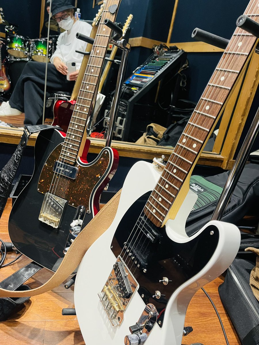 hyu_hyu_hyuga's tweet image. 久々に弾きまくりのリハーサル🐈‍⬛
メンバーのみんな元気だった！！

 "#ASPIRE" LIVEグッズも公開！

#caitc